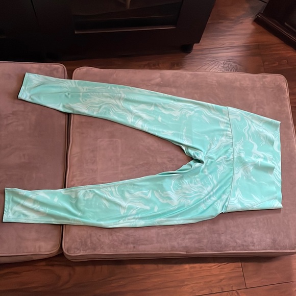 Gymshark Pants - Gymshark leggings size L